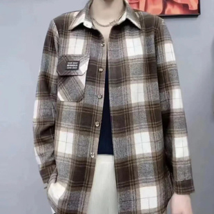 加厚毛呢衬衫女装休闲宽松春秋长袖衬衣外套妈妈洋气时尚格子上衣