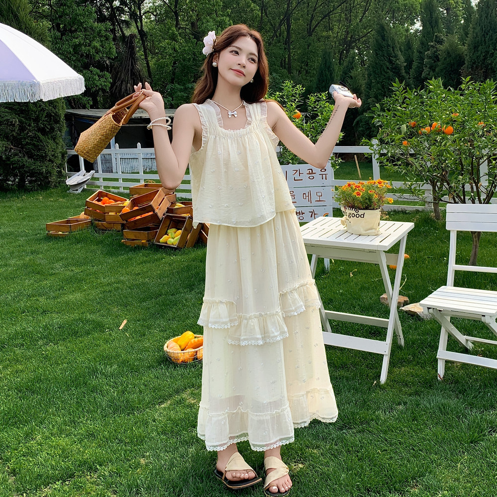 米白色无袖蕾丝拼接木耳边半身裙两件套女2025年夏季新款时尚套装,女装套装/套裙,浙宝193A