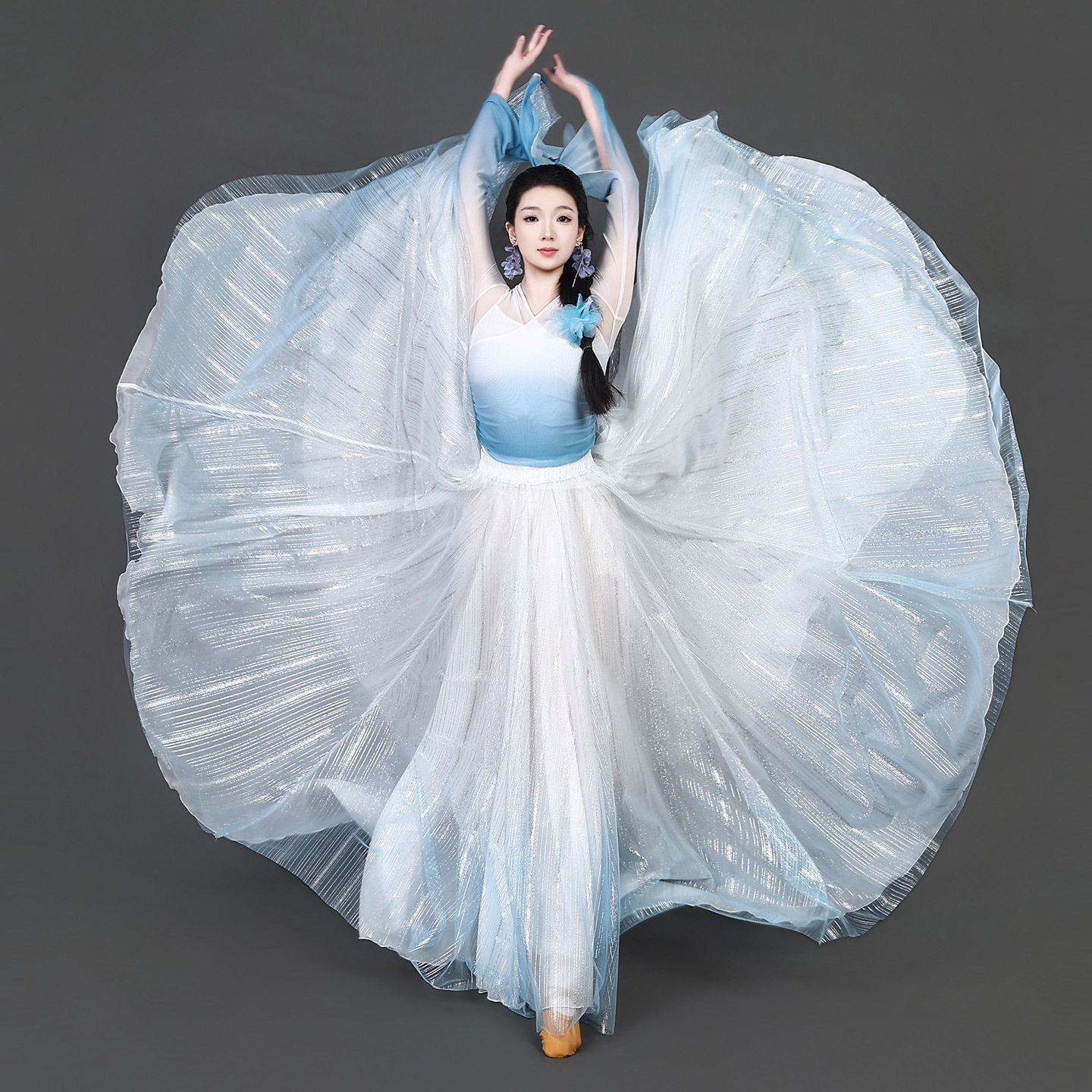 女士摩登闪亮渐变大摆裙