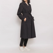 Hàn Quốc nhập khẩu đai mùa thu cổ điển của phụ nữ Anh epaulettes gió dài áo ngực đôi săn bắn áo khoác màu đen - Trench Coat