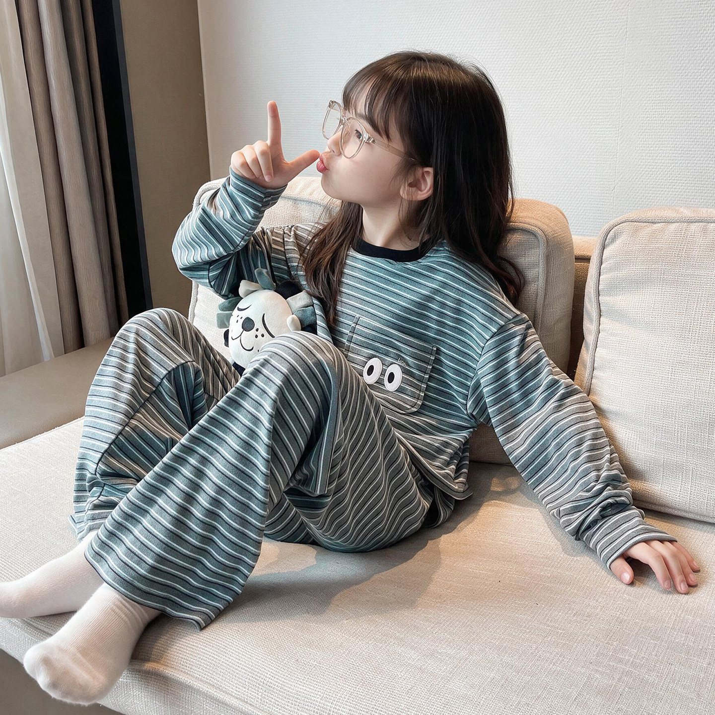 2026新款女童睡衣套装春秋季女孩纯棉长袖儿童家居服两件套童装潮