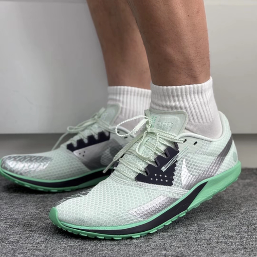 Nike Zoom Rival Waffle 6男子舒适防滑耐磨低帮训练跑步鞋DX7998