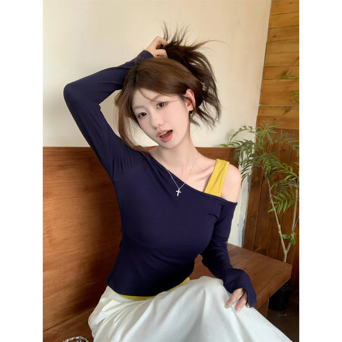 韩版撞色拼接露肩长袖T恤女斜肩