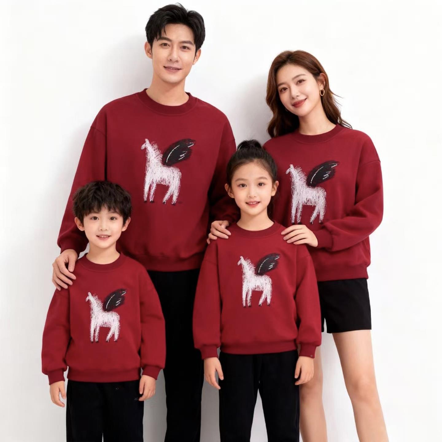 亲子装冬装红年色马酒加绒卫衣年一2675家四口新拜年服三口春节家