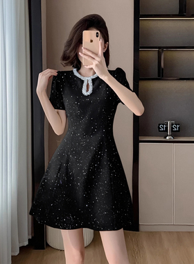 法式设计感赫本风气质裙子2025夏季新款小众收腰显瘦连衣裙D1606B