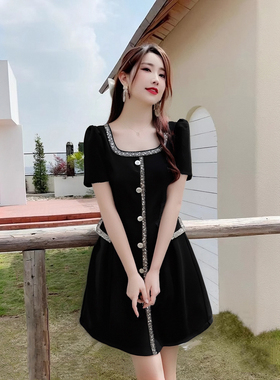 法式小香风黑色方领泡泡袖连衣裙女夏季高端轻奢洋气修身D1755B