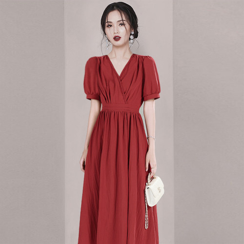 法式气质V领连衣裙2026年夏季新款红色收腰中长款时尚裙子女1305
