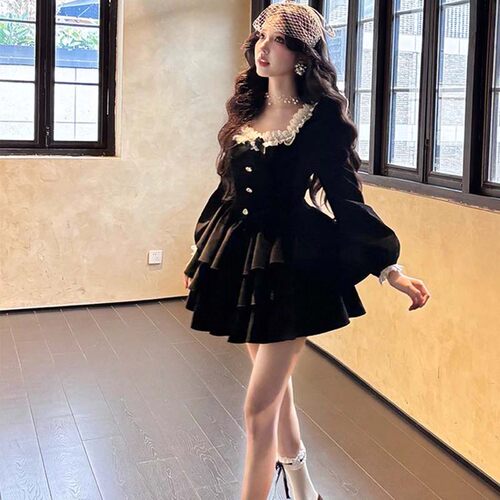有里布法式复古宫廷风连衣裙女2025秋冬新款高级感短裙DM0228