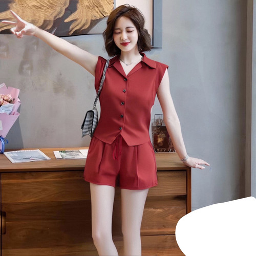 2026夏季新款女装小个子高腰显瘦时尚纯色上衣短裤两件套D1726A