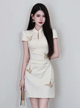 2026夏季新款复古新中式国风蝴蝶花纹设计感旗袍收腰连衣裙D6797