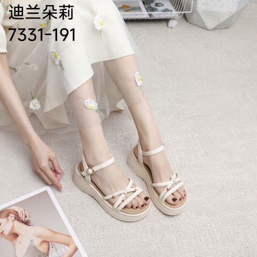 迪兰朵莉夏季新款2026年厚底简约舒适百搭7331-191露趾休闲凉鞋女