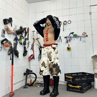 ROCKSTAGIRLS 夏季花色毛面水钻七分短裤