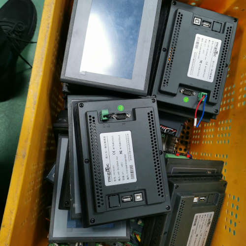 （维修议价）昆仑通态触摸屏，型号TPC7012EL，30台，带原膜，