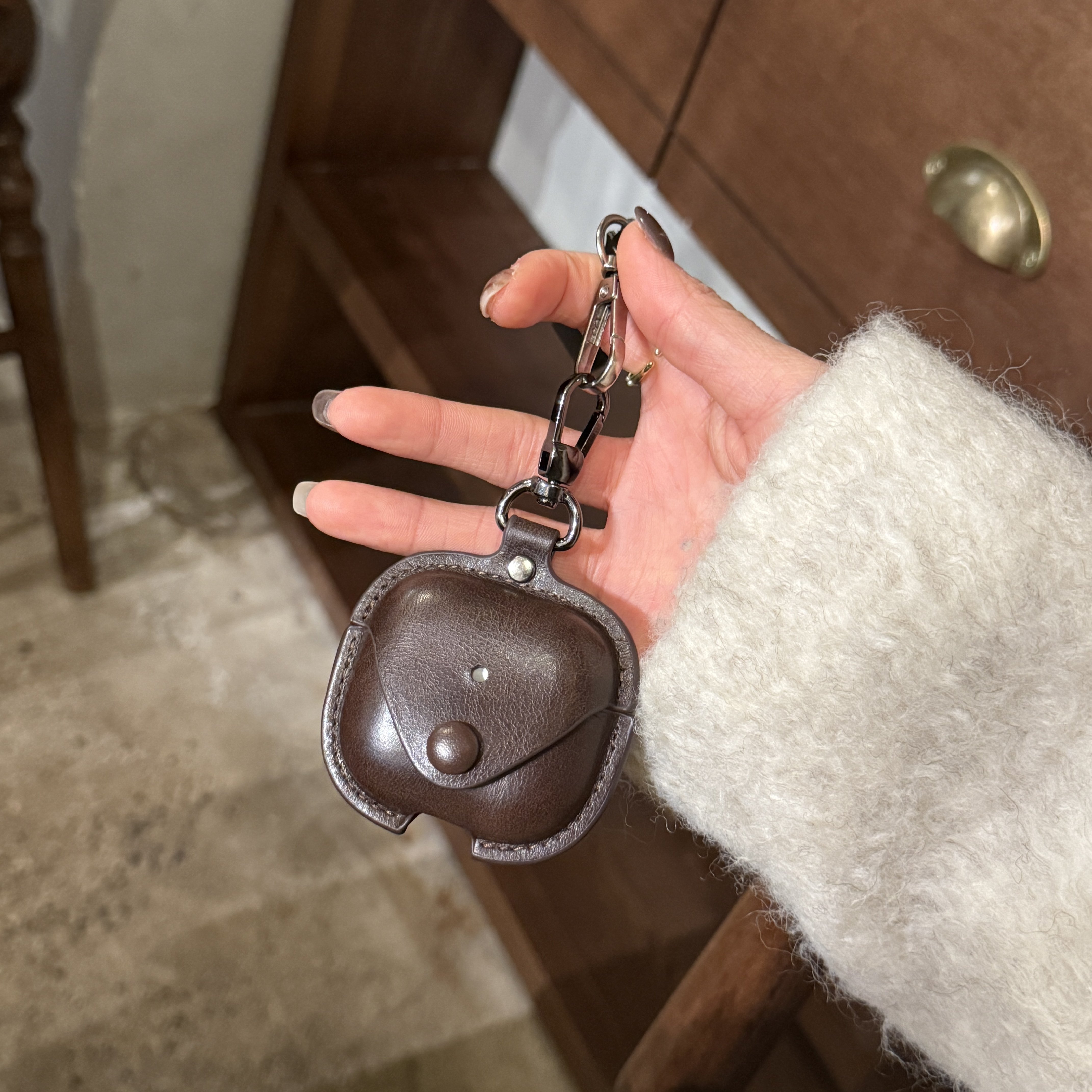 小众复古ins皮质耳机保护套适用苹果airpods pro2/3代挂绳新款新款女无线蓝牙保护壳二/三代挂绳个性男防摔