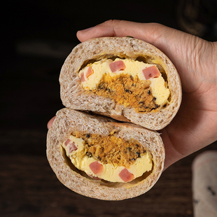 蒜香火腿肉松面包 全麦肉松欧包 咸口健身面包蒜香代餐早餐咸口