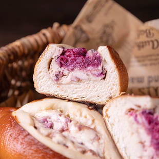 玫瑰蔓越莓奶酪碱水包香拽了网红碱水球面包零食代餐饱腹下午茶点