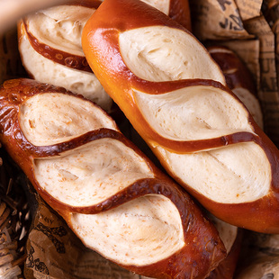 全麦碱水棒原味麦香碱水德式碱水面包饱腹代餐小零食面食健身餐包