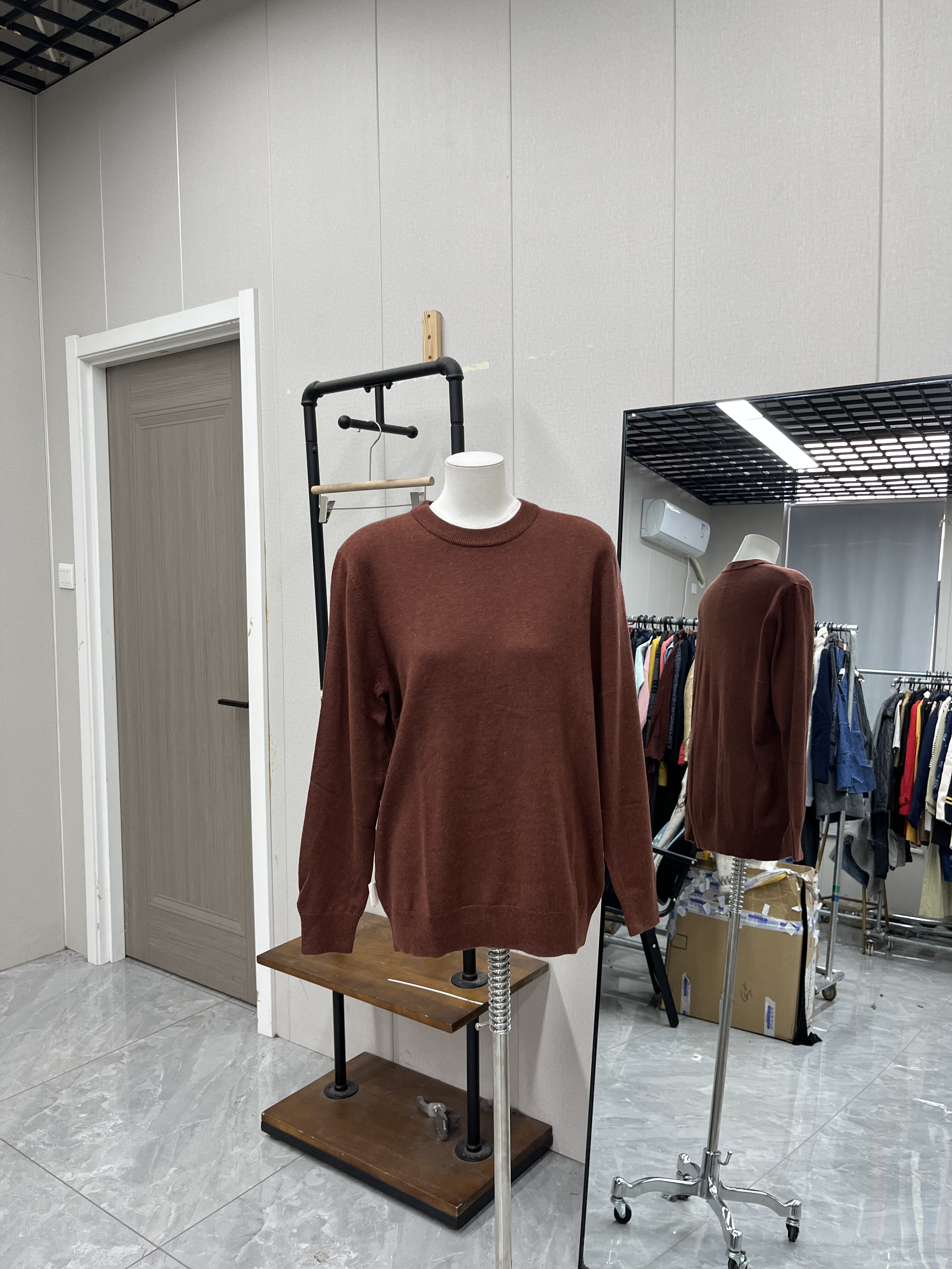 高品质复古风深棕色宽松针织衫女慵懒风百搭显瘦款