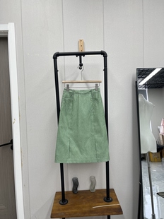 减龄清新色系气质通勤款 高品质时尚 刺绣半身裙春秋款