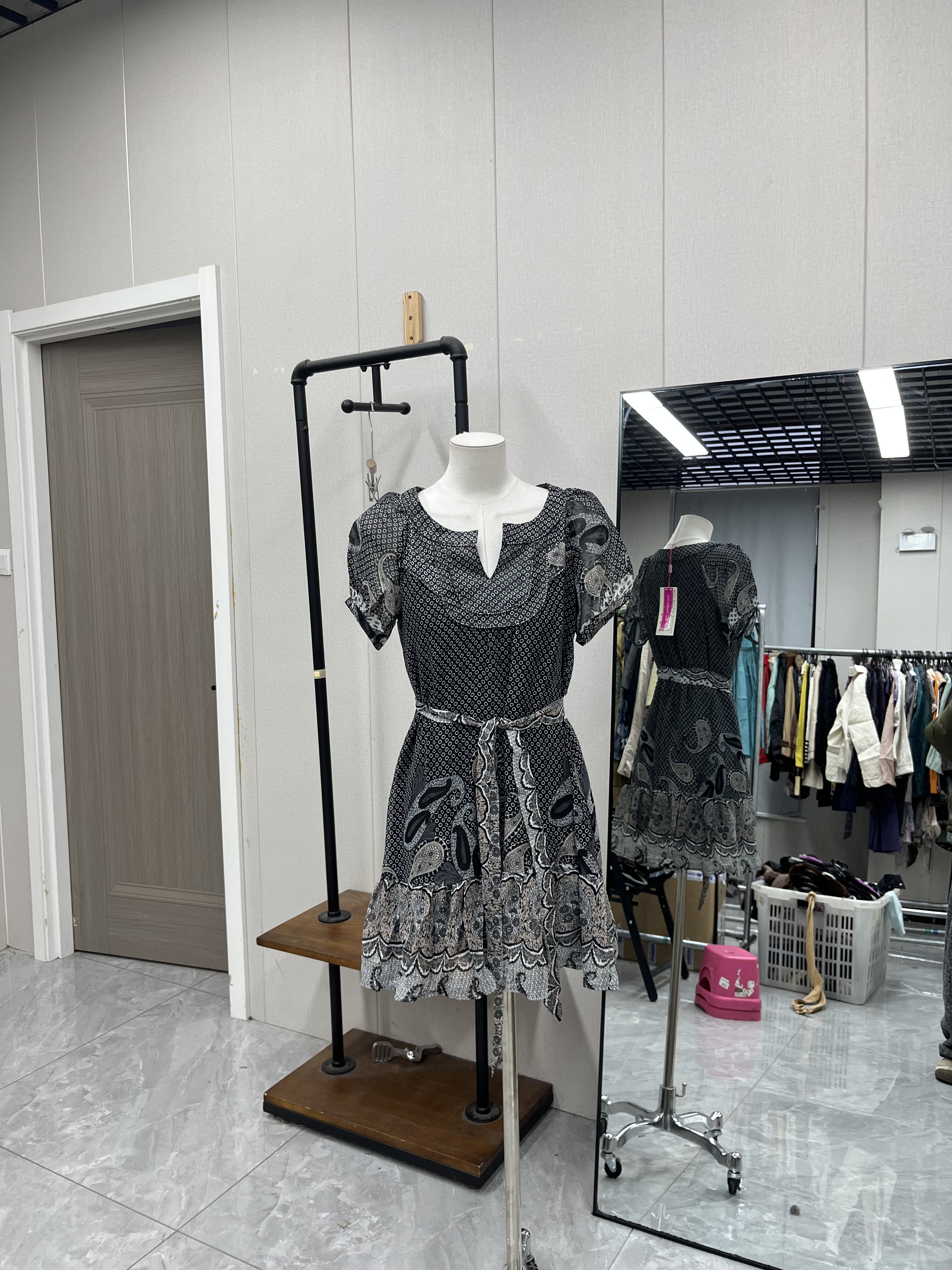 高品质雪纺短袖连衣裙时尚文艺森系百搭腰带设计款