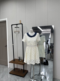 白月光连衣裙款 甜美蕾丝时尚 款 夏季 娃娃针织领短袖