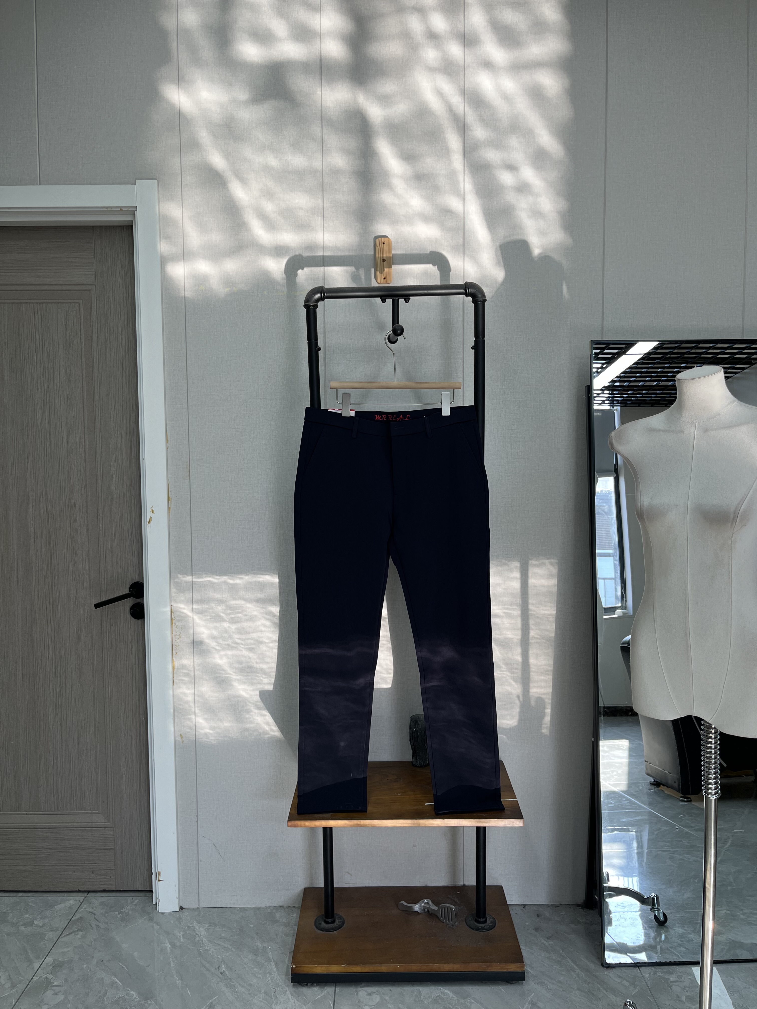 男士高腰直筒阔腿裤宽松显瘦通勤休闲秋冬款商务款