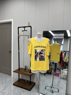 潮流显瘦减龄 韩版 甜美亮黄色百搭露肩款 印花T恤夏季