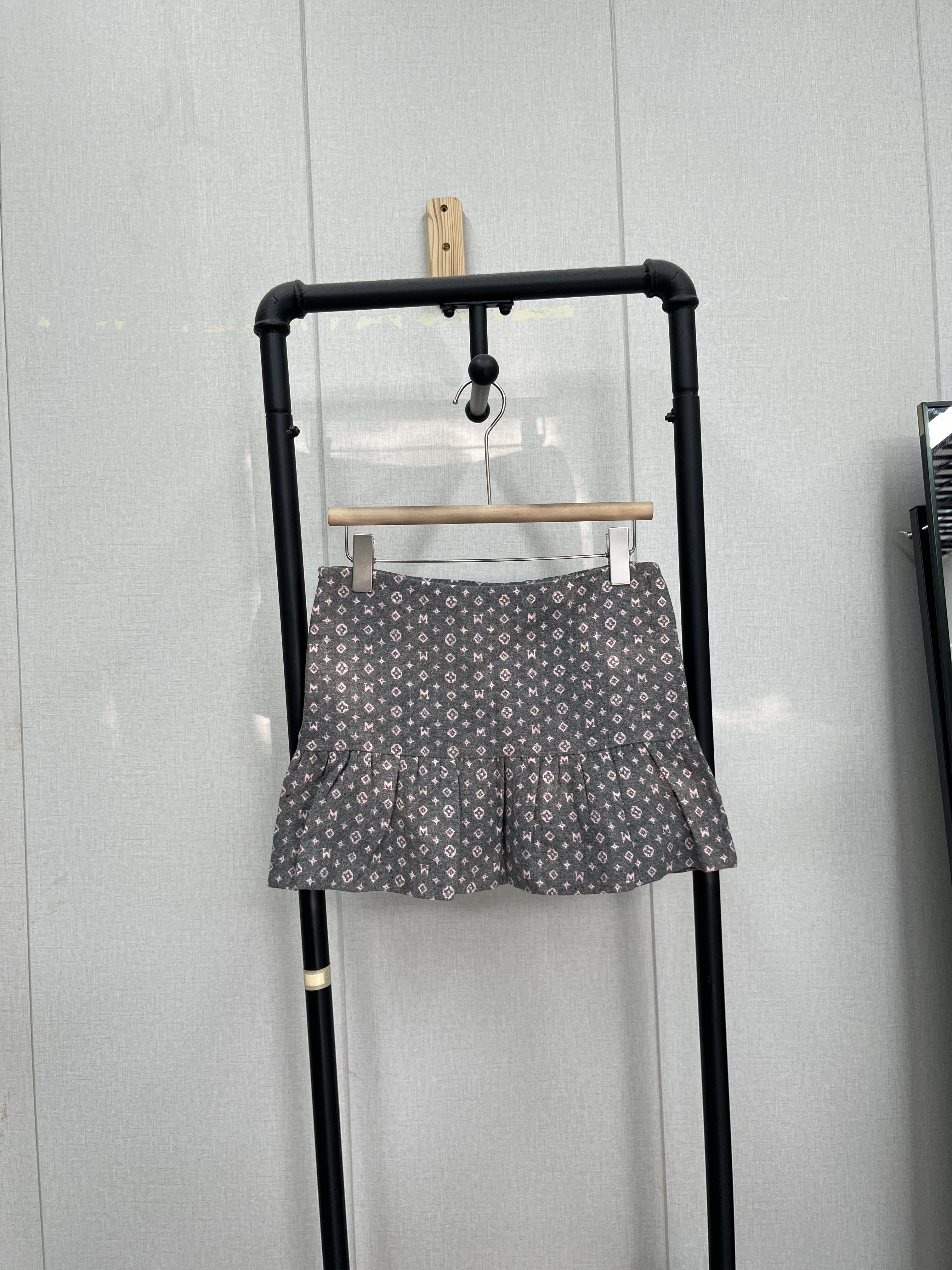 呢料甜美灰粉色半身裙小短裙可爱时尚减龄百搭秋冬