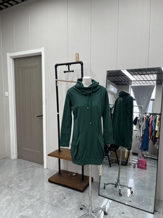 复古绿色长袖 卫衣高领堆堆领设计连衣裙烫钻设计款