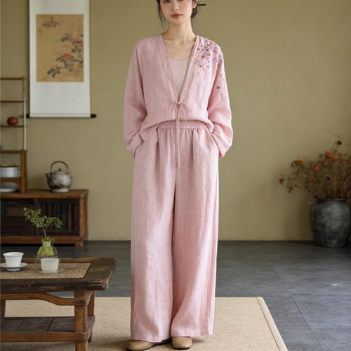 素雅高知风汉麻刺绣妈妈套装