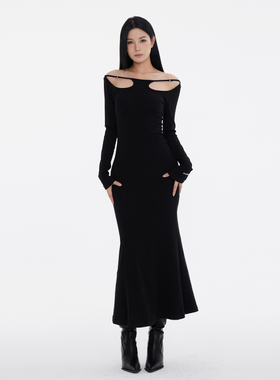 AE30 Saint 一字领解构修身黑色连衣长裙