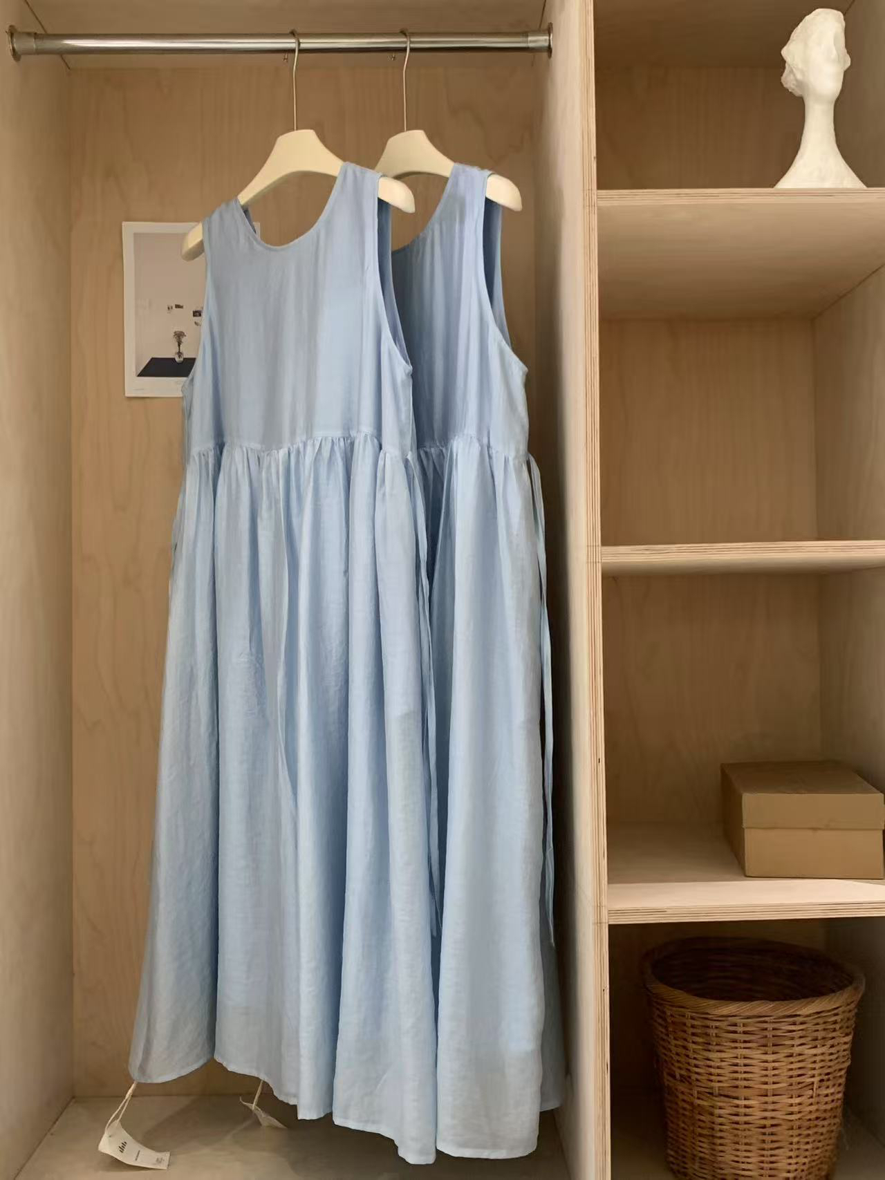 2025春夏新款韩版甜美温柔风简约净版圆领排扣薄款小衫