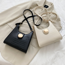 Fairy bag 2021 new Korean versatile messenger bag autumn winter wide shoulder strap new one shoulder chain bag