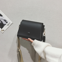 Fairy bag 2021 new Korean versatile messenger bag autumn winter wide shoulder strap new one shoulder chain bag
