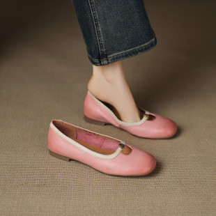 法式复古风圆头浅口单鞋女平跟一字扣带奶奶鞋软底舒适女鞋粉色