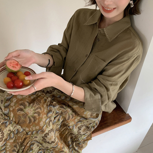 法式苎麻衬衫女2026春秋新款长袖宽松开衫绿色防晒外套松弛感上衣