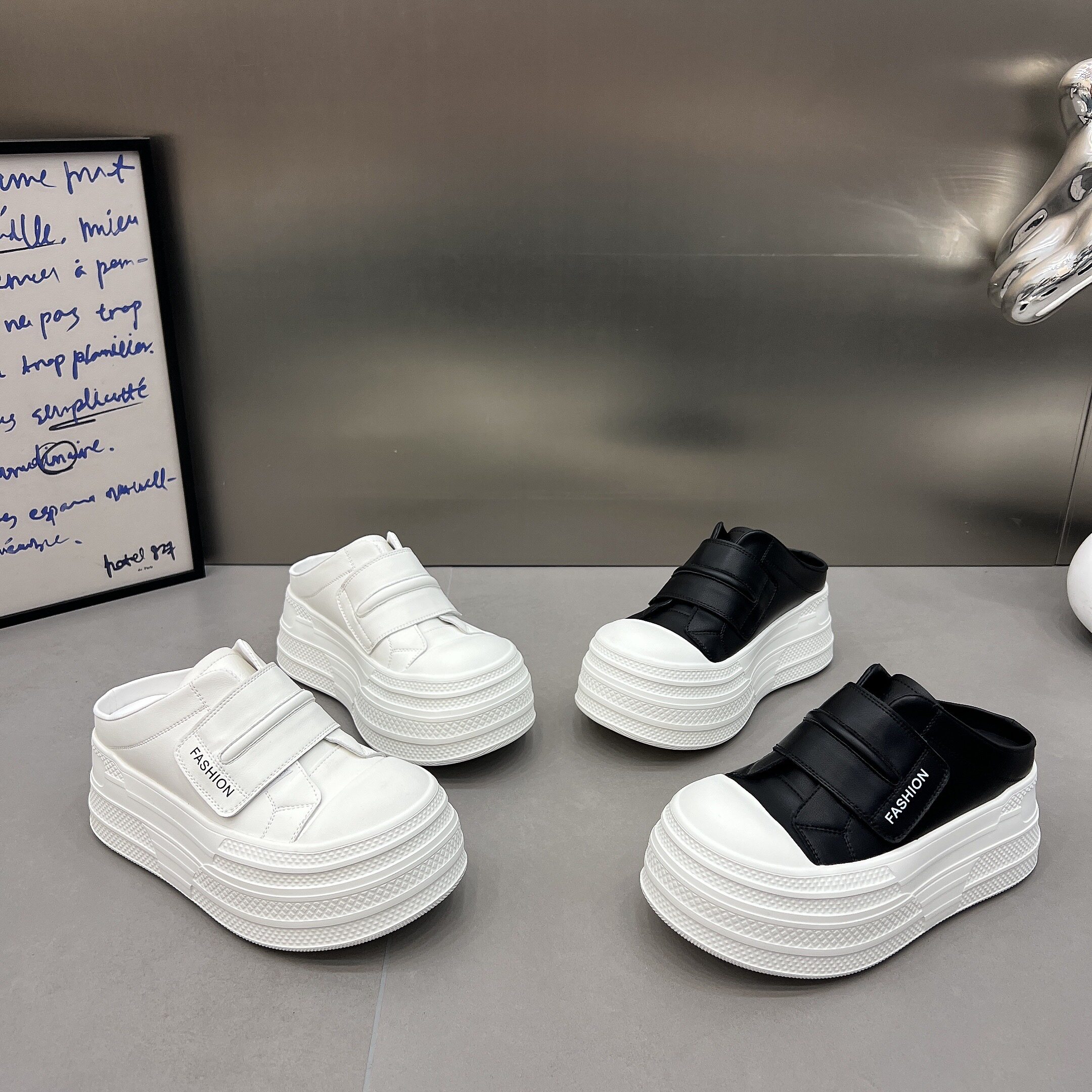 6cm真皮厚底松糕包头半拖鞋女2026新款魔术贴休闲鞋懒人穆勒鞋女