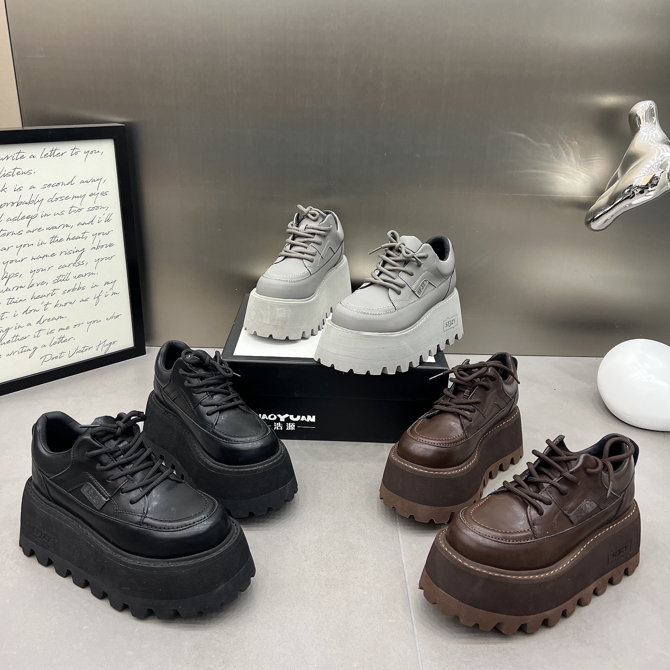 超轻底小皮鞋女2025新款真皮厚底松糕系带休闲鞋小个子黑色工作鞋