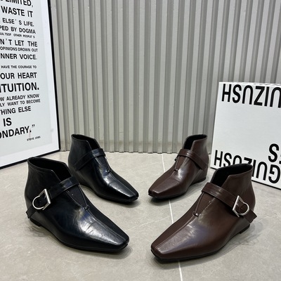 尖方头5cm内增高短靴女2026新款皮带轻职风小跟鞋高帮鞋及踝靴女