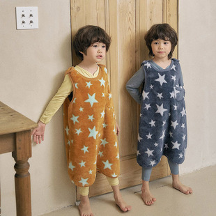 韩国进口婴幼童装软绵绵珊瑚绒保暖连体马甲背心宝宝冬季毛绒睡袋