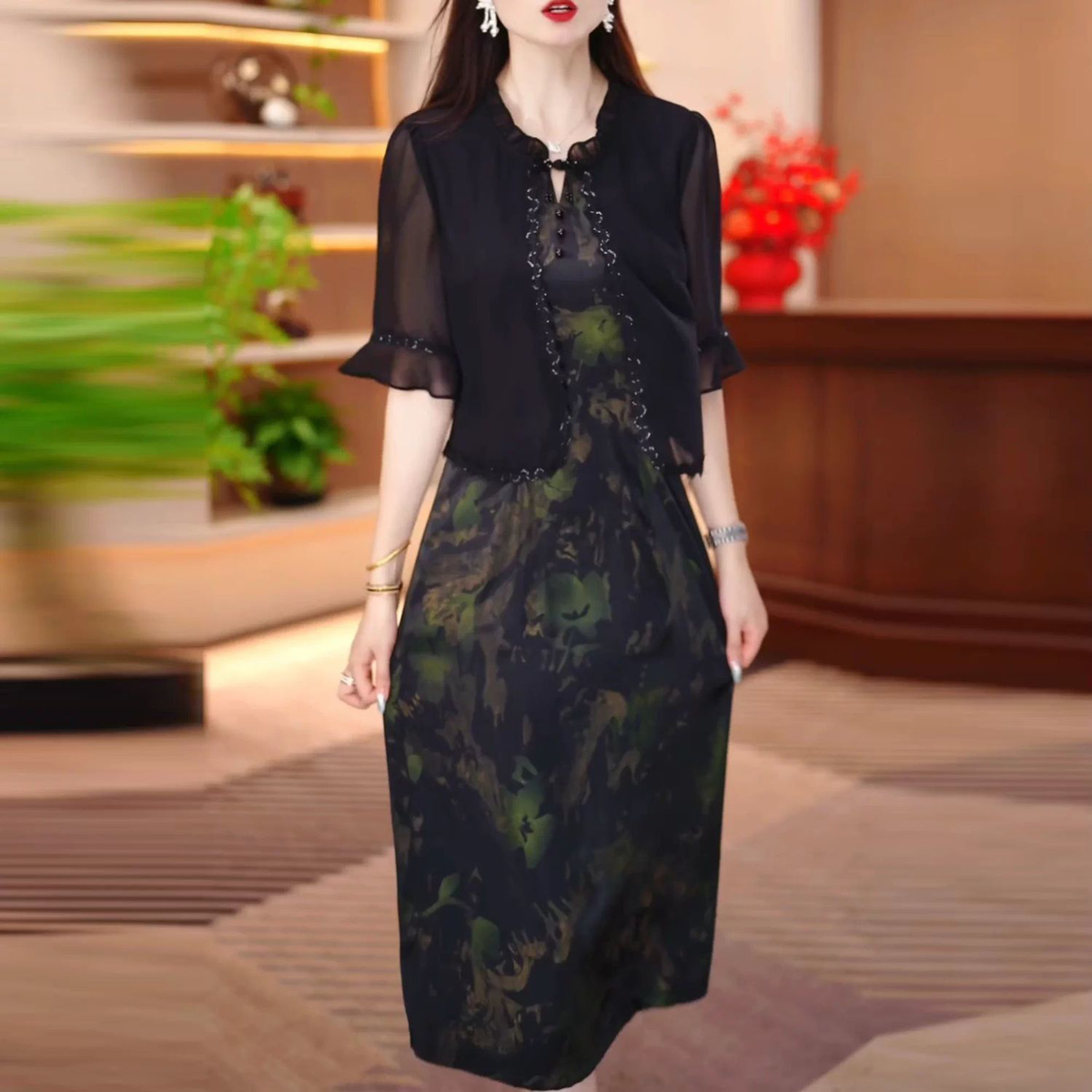 2026年新款显瘦洋气修身气韩版遮肚子打底裙子夏季显瘦连衣裙女