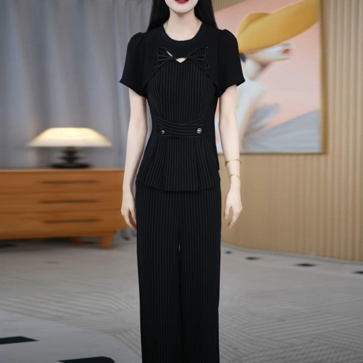 2026年夏季新款冰丝套装通勤减龄条纹简约通勤上衣+裤子两件套