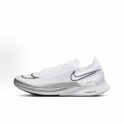 Nike ZoomX Streakfly 舒适百搭 低帮跑步鞋 男女同款DJ6566-101