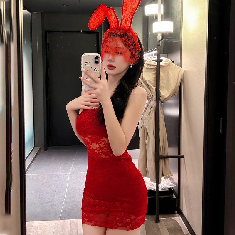 红色抹胸兔女郎cos服装情趣制服性感蕾丝黑丝内衣角色扮演睡衣