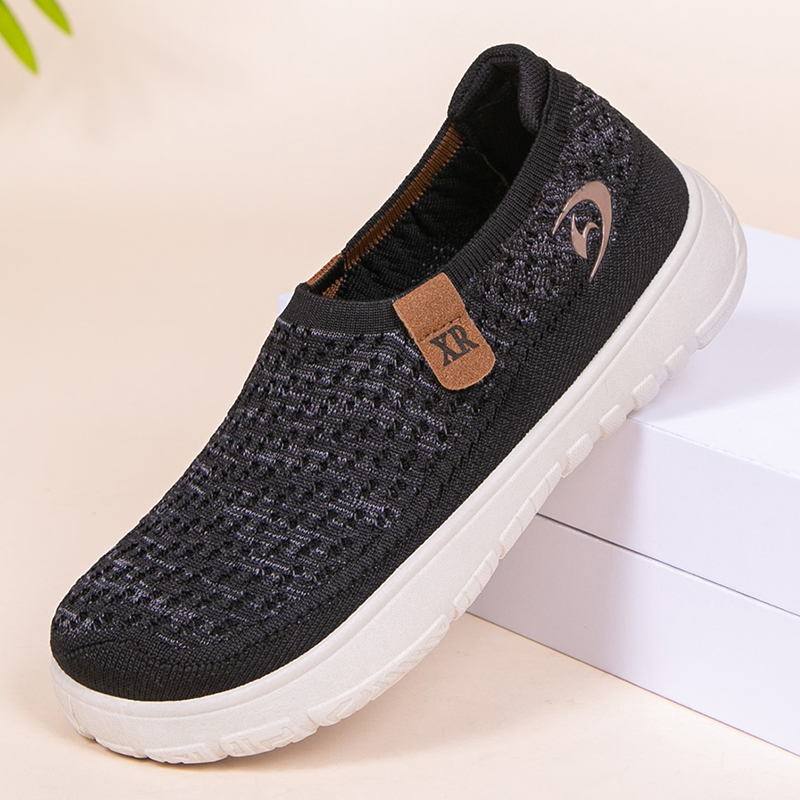 老北京布鞋春秋女款防滑老年人