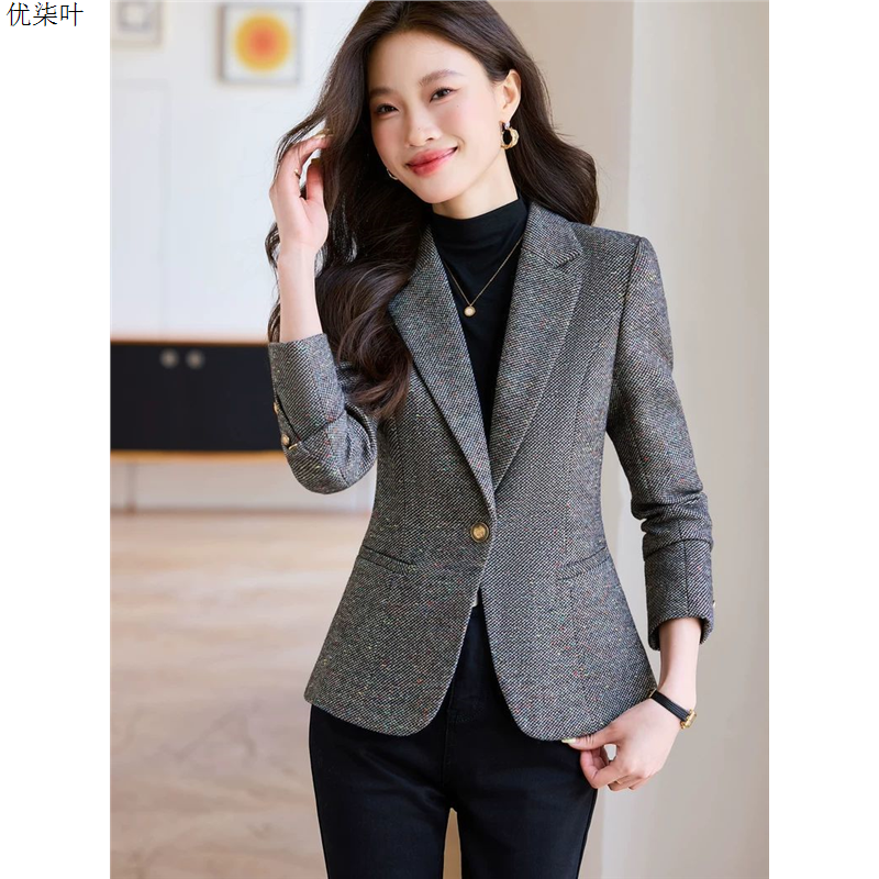 2025新款春秋毛呢灰色小西装外套女短款小个子修身高级感西服上衣