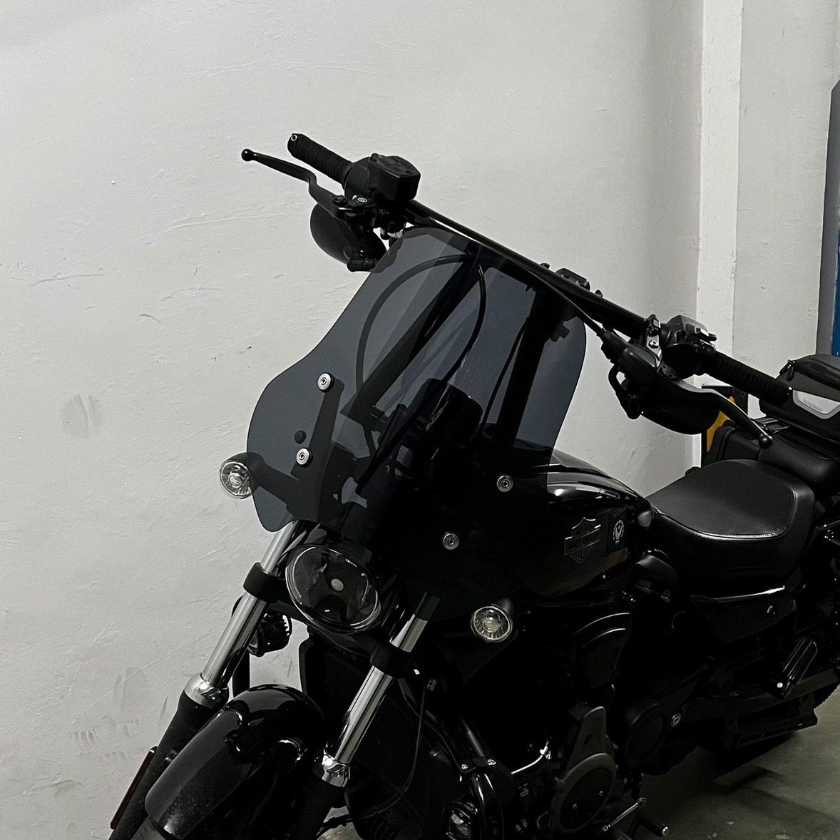 适用于哈雷Sportster S 夜行者RH975 RH1250改高窗口把复古ds车把
