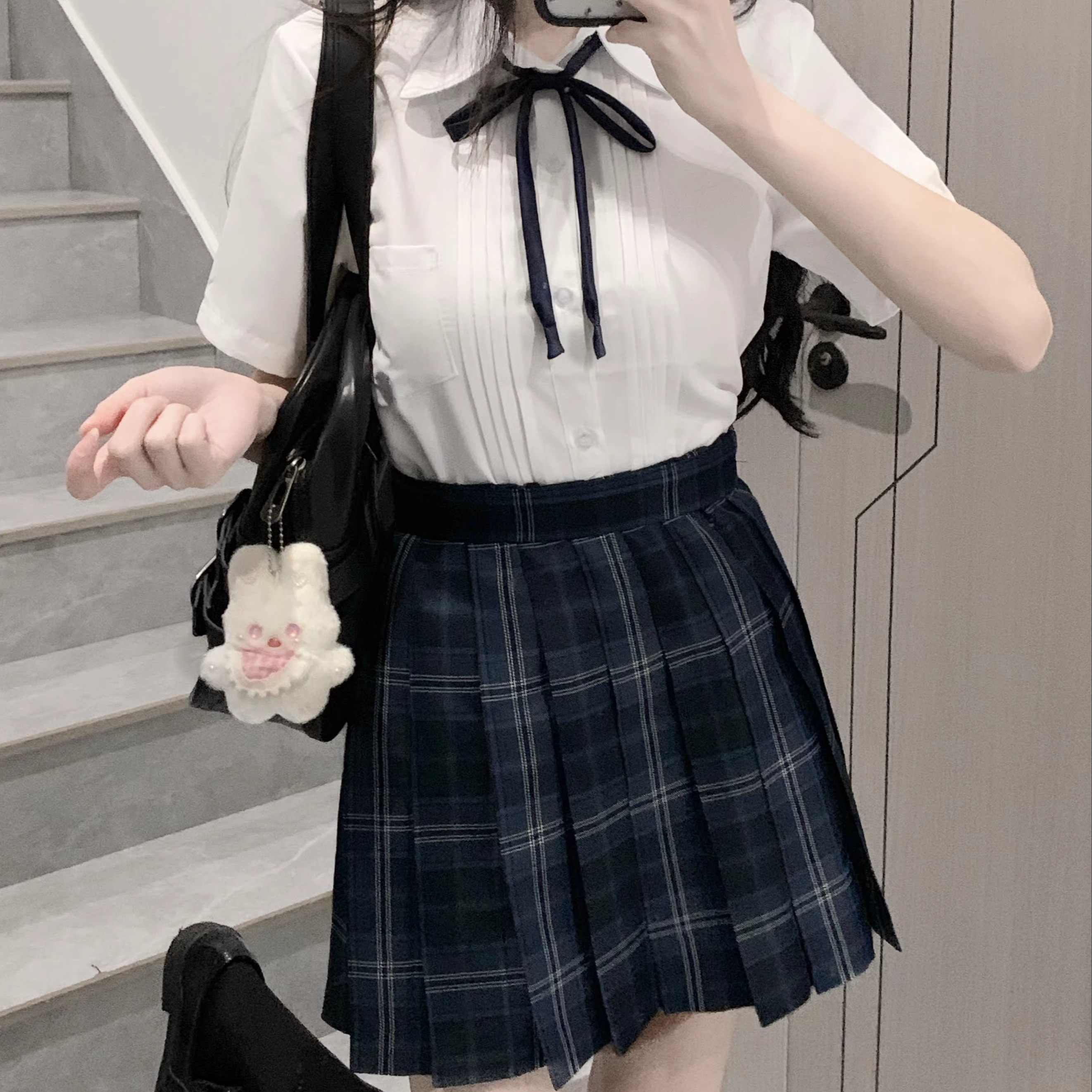 jk制服收腰修身白衬衫百褶裙两件套学院风校供原创狗短格裙套装女