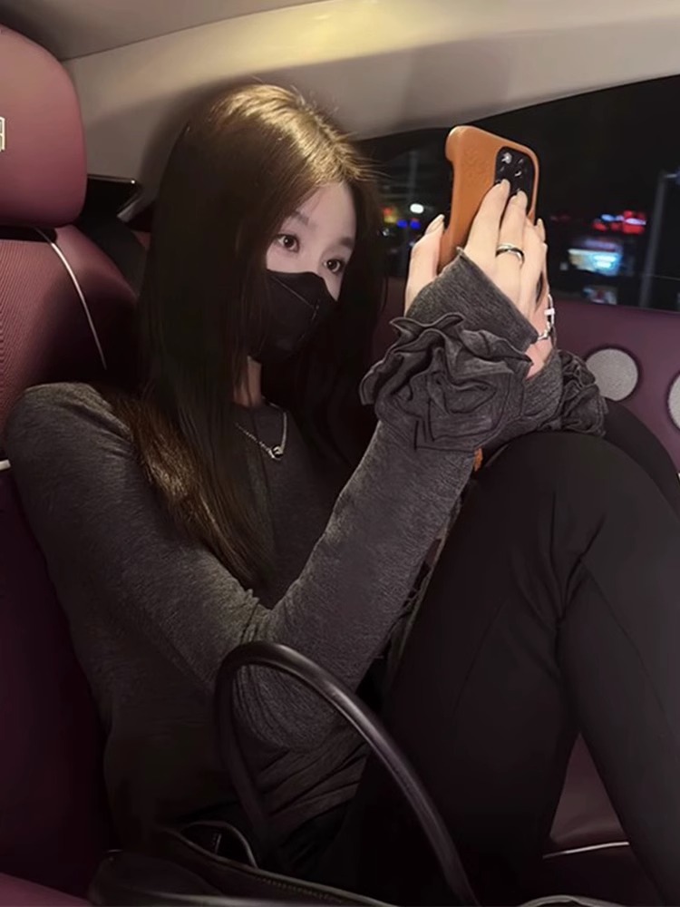 Black+S  
