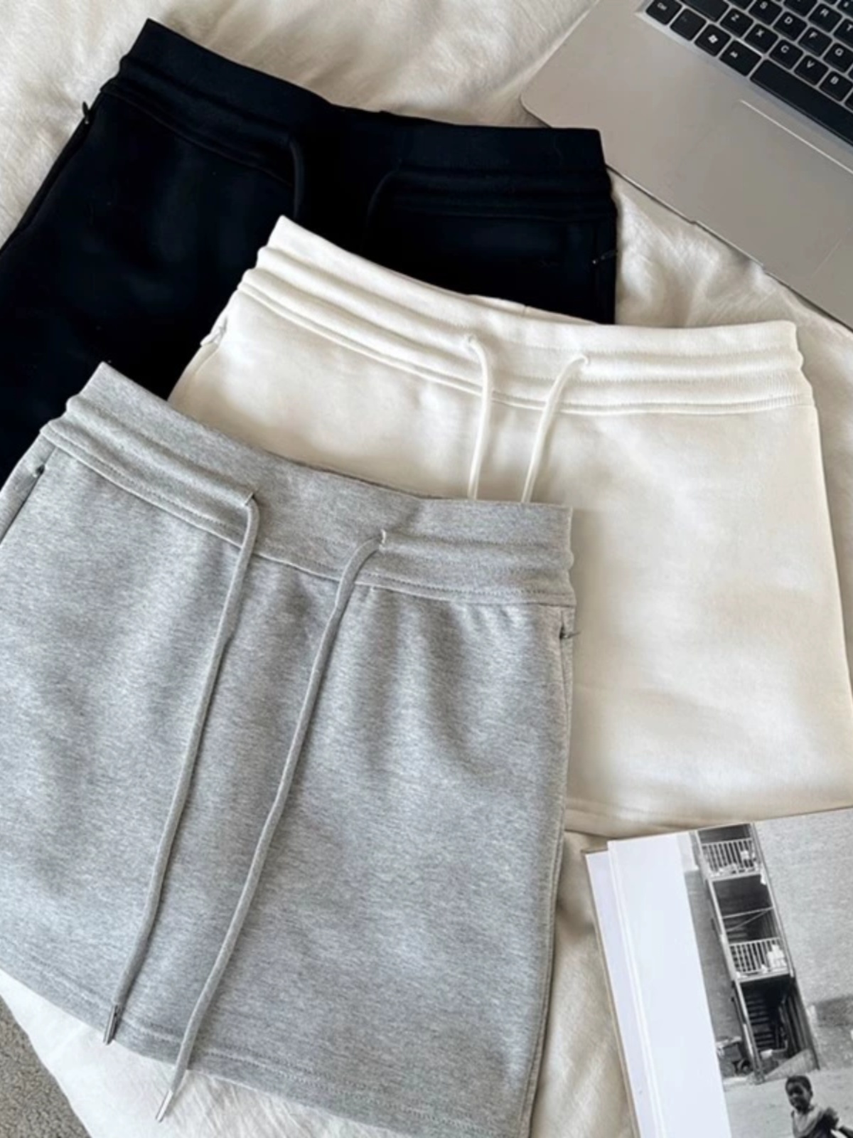Summer colored skirt, belt bag, mini-skirt, suitable for teen, high waist Summer colored skirt, belt bag, mini-skirt, suitable for teen, high waist